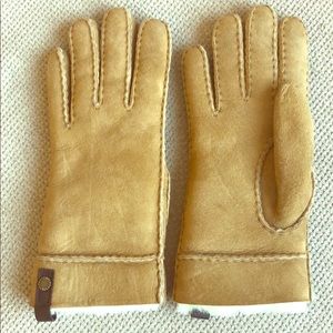 UGG shearling gioves